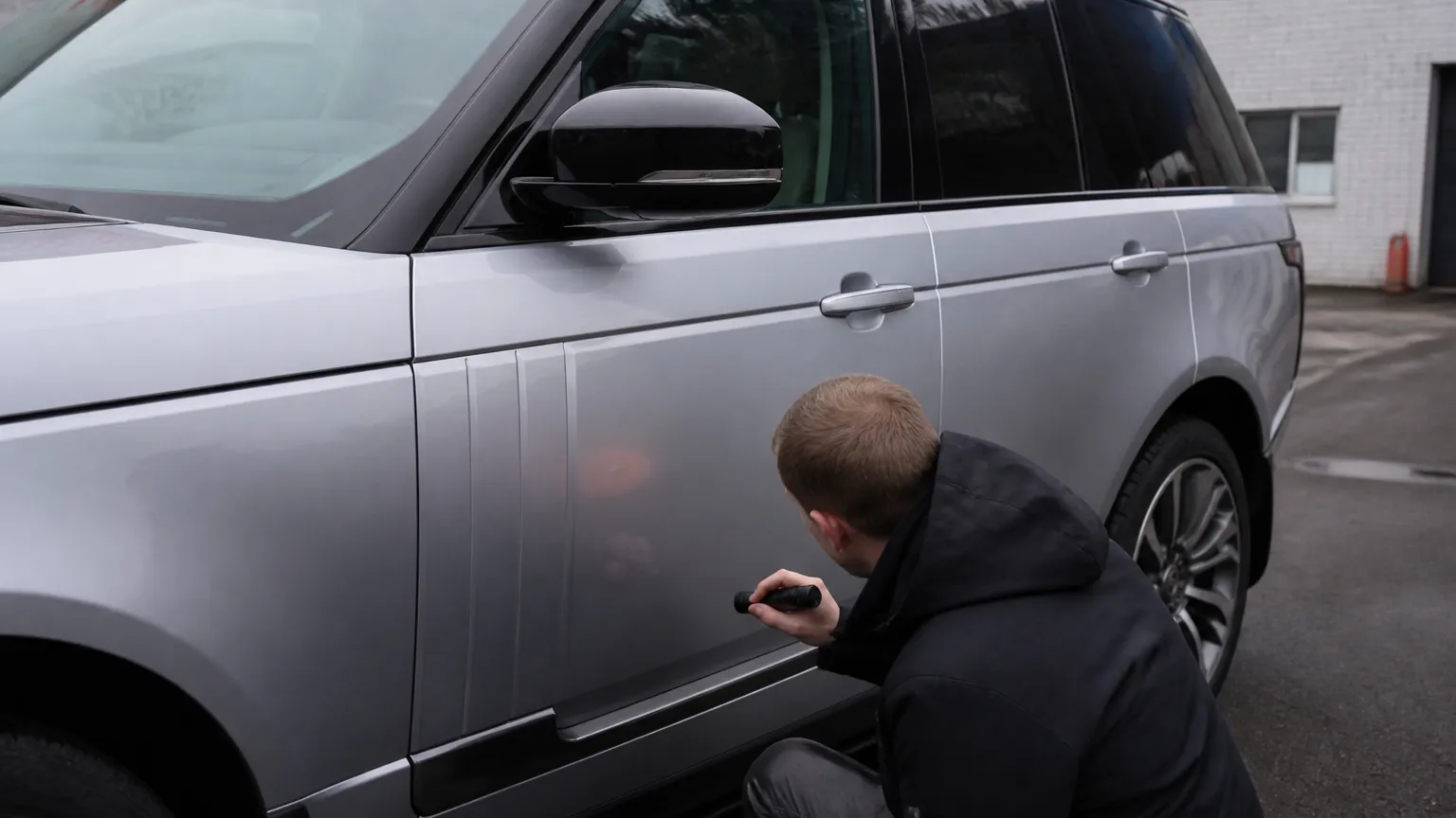 Осмотр и бесплатная оценка Range Rover специалистом