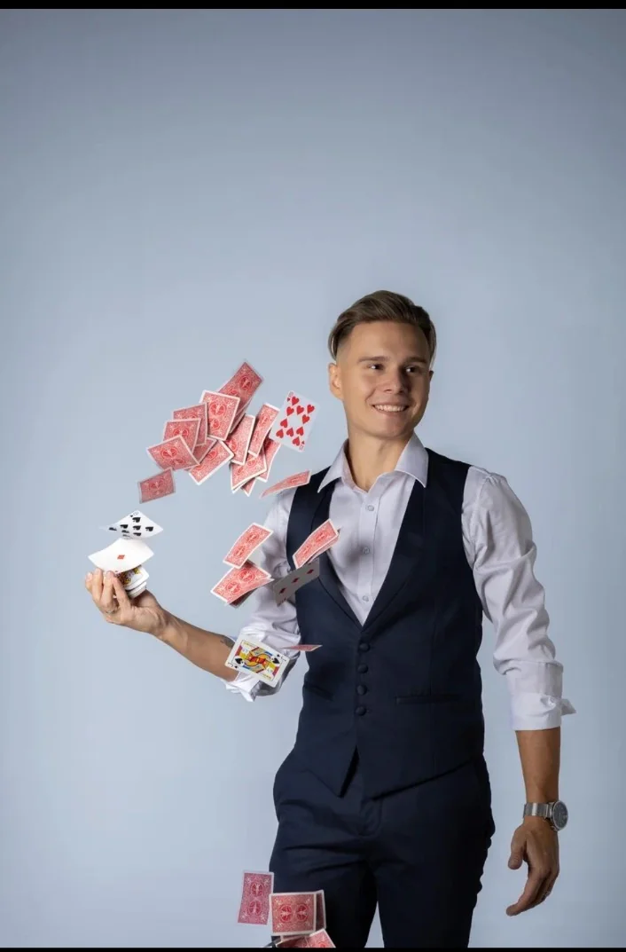Фокусник Perfomans на новогоднем празднике