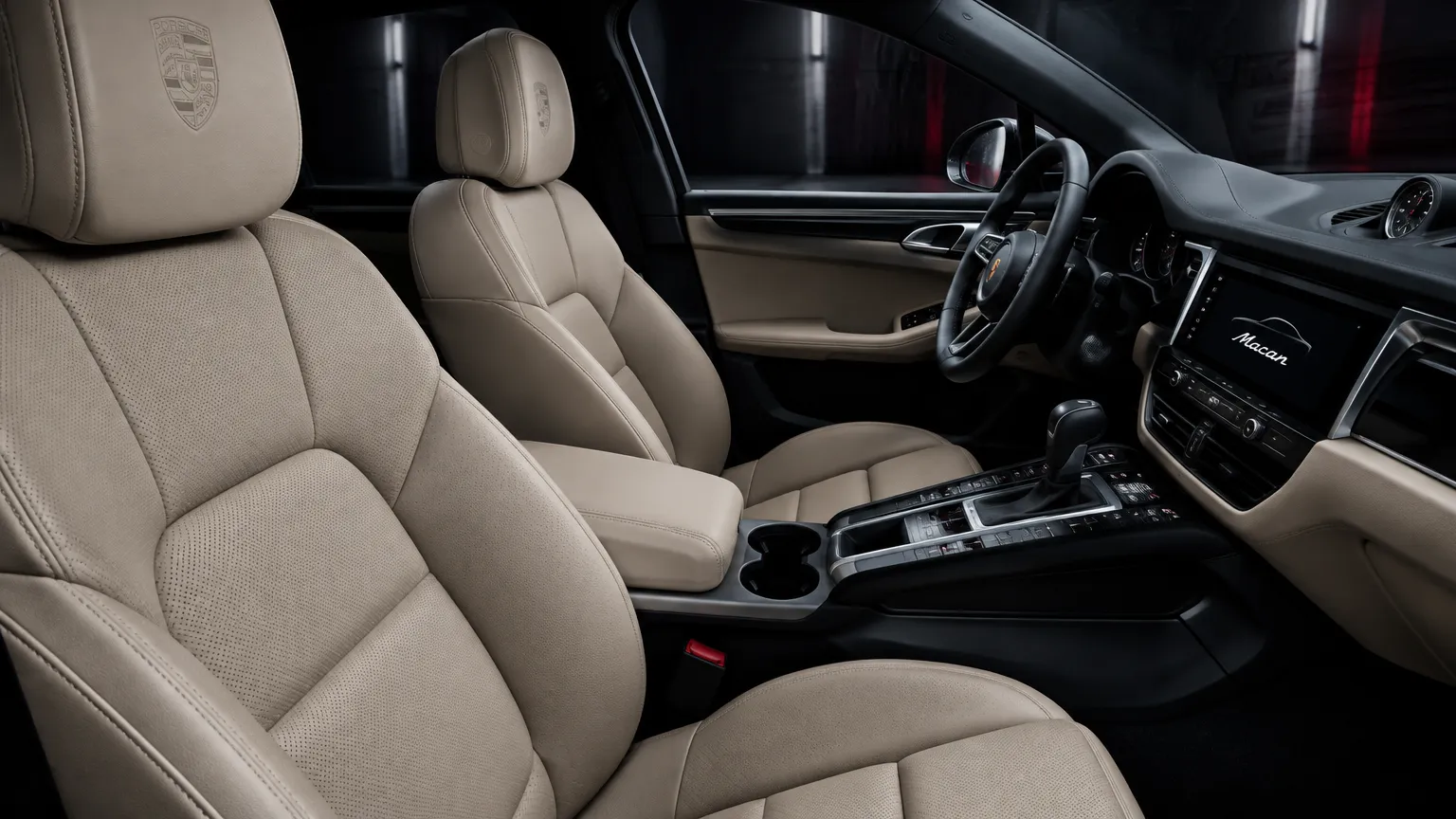 Глубокая химчистка бежевого кожаного салона Porsche Macan